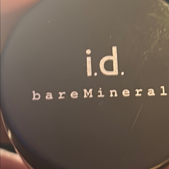 bareMinerals Gold Eyeshadow - Picture 2 of 2